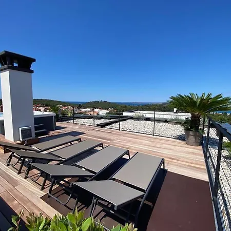 빌라 Luxury Aruna 풀라