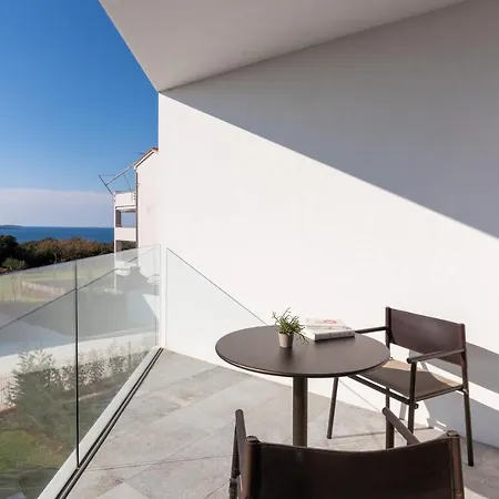 Villa Luxury Aruna Pola