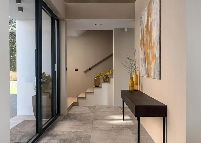 Luxury Aruna Villa *