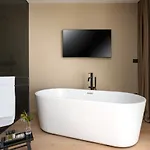 Luxury Aruna Villa